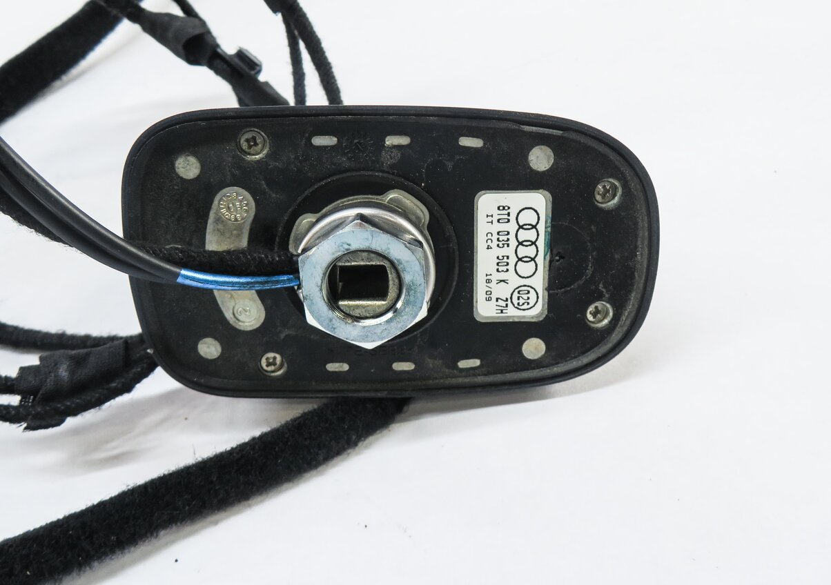 Thumbnail 3: 2008-2012 AUDI A5 S5 (B8 8T) COUPE RADIO STEREO RECEPTION ANTENNA (MINERAL GRAY)