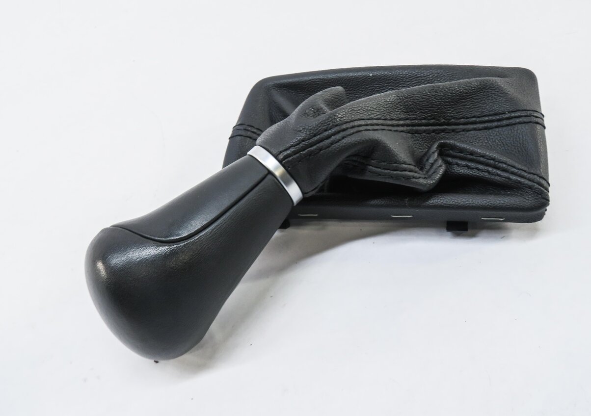Thumbnail 2: 2010 AUDI A5 (B8 8T) TRANSMISSION GEAR SHIFTER SHIFT KNOB HANDLE w/ BOOT