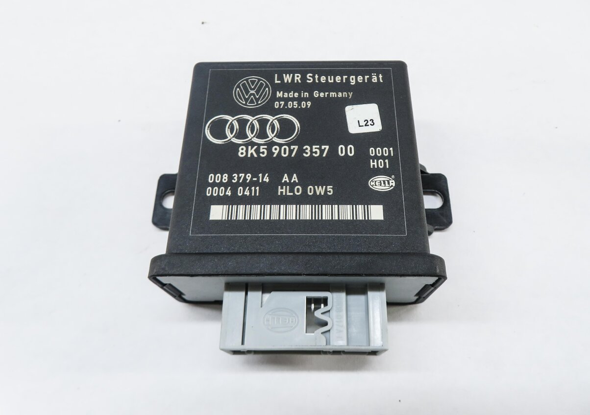 Thumbnail 2: 2010 AUDI A5 (B8 8T) HEADLIGHT RANGE CONTROL MODULE