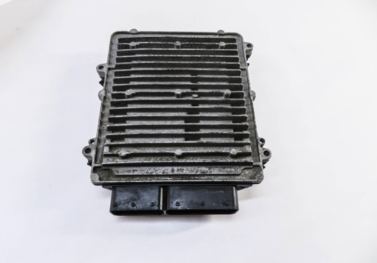 Thumbnail 2: 2013-2020 MERCEDES E550 G63 GLE GL450 GL550 ML550 (W166 X166) 4.6L ENGINE MODULE