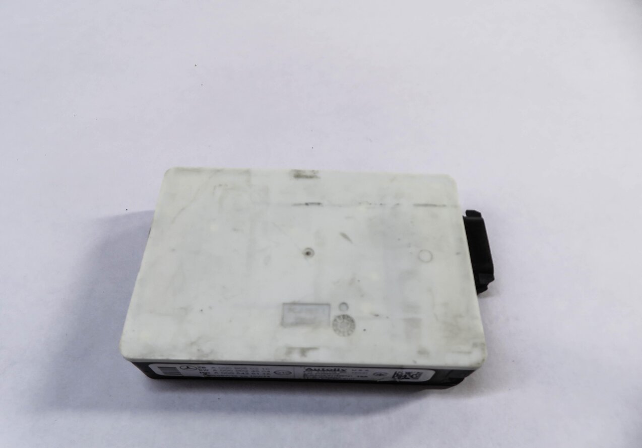 Thumbnail 2: 2014 MERCEDES GL350 GL450 GL550 GL63 CLS550 (C218 X166) BLIND SPOT RADAR MODULE