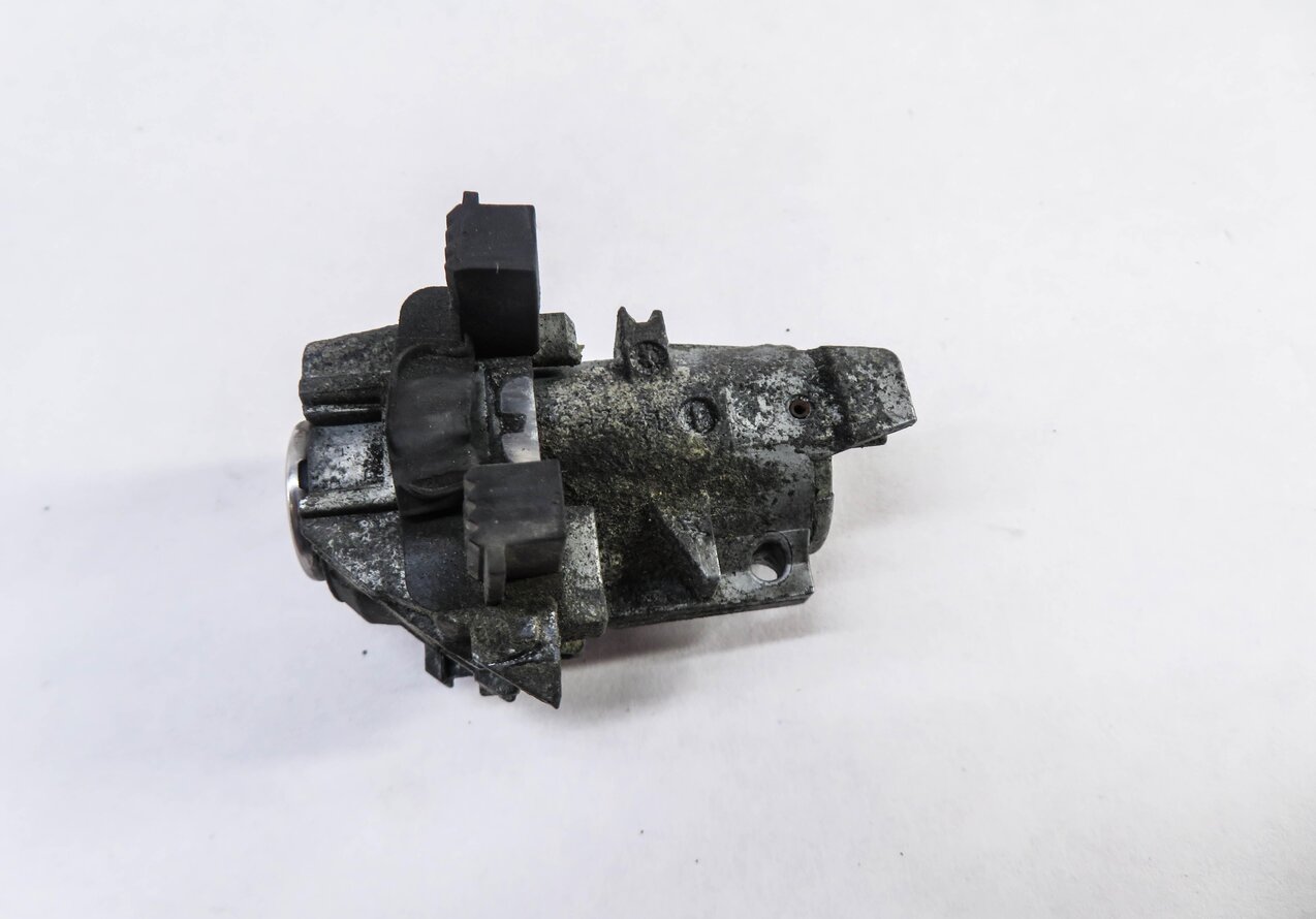 Thumbnail 4: 2014 MERCEDES GL450 (X166) LEFT FRONT DRIVER DOOR HANDL LOCK CYLINDER w/ KEY