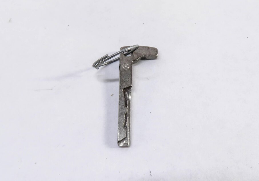 Thumbnail 5: 2014 MERCEDES GL450 (X166) LEFT FRONT DRIVER DOOR HANDL LOCK CYLINDER w/ KEY