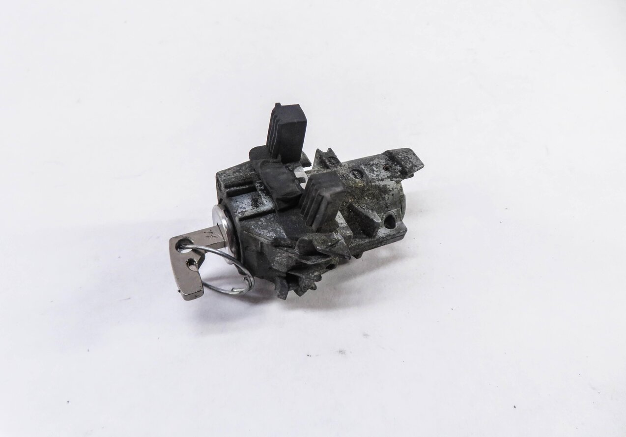 Thumbnail 6: 2014 MERCEDES GL450 (X166) LEFT FRONT DRIVER DOOR HANDL LOCK CYLINDER w/ KEY