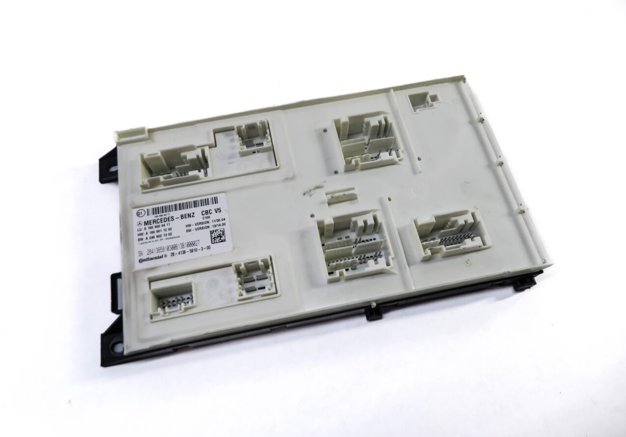 Thumbnail 1: 14-16 MERCEDES GL350 GL450 ML350 ML550 X166 FRONT SIGNAL ACQUISITION MODULE SAM