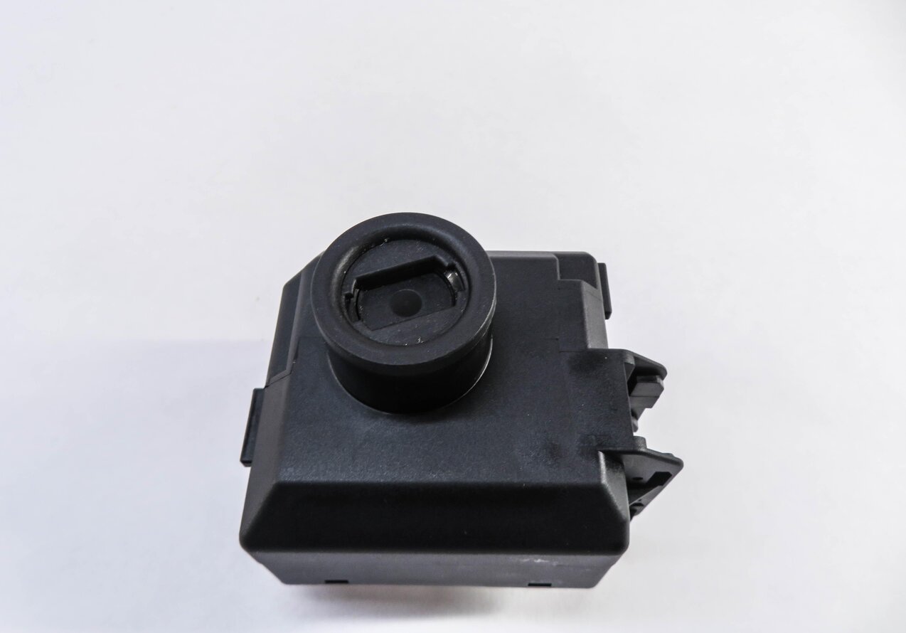 Thumbnail 2: 2014 MERCEDES GL350 GL450 GL550 GL63 ML350 ML550 (W166 X166) IGNITION SWITCH