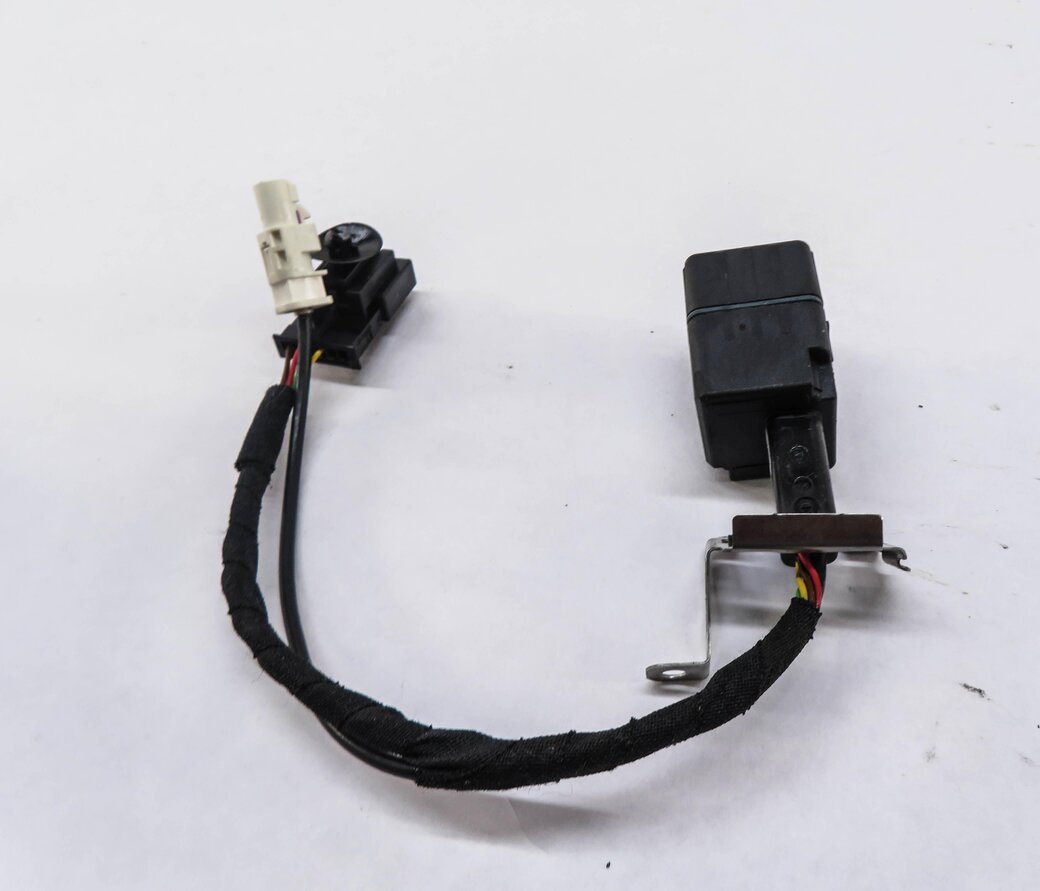 Thumbnail 4: 13-16 MERCEDES GL350 GL450 GL550 GLK ML350 ML550 SL (W166 X166) REARVIEW CAMERA