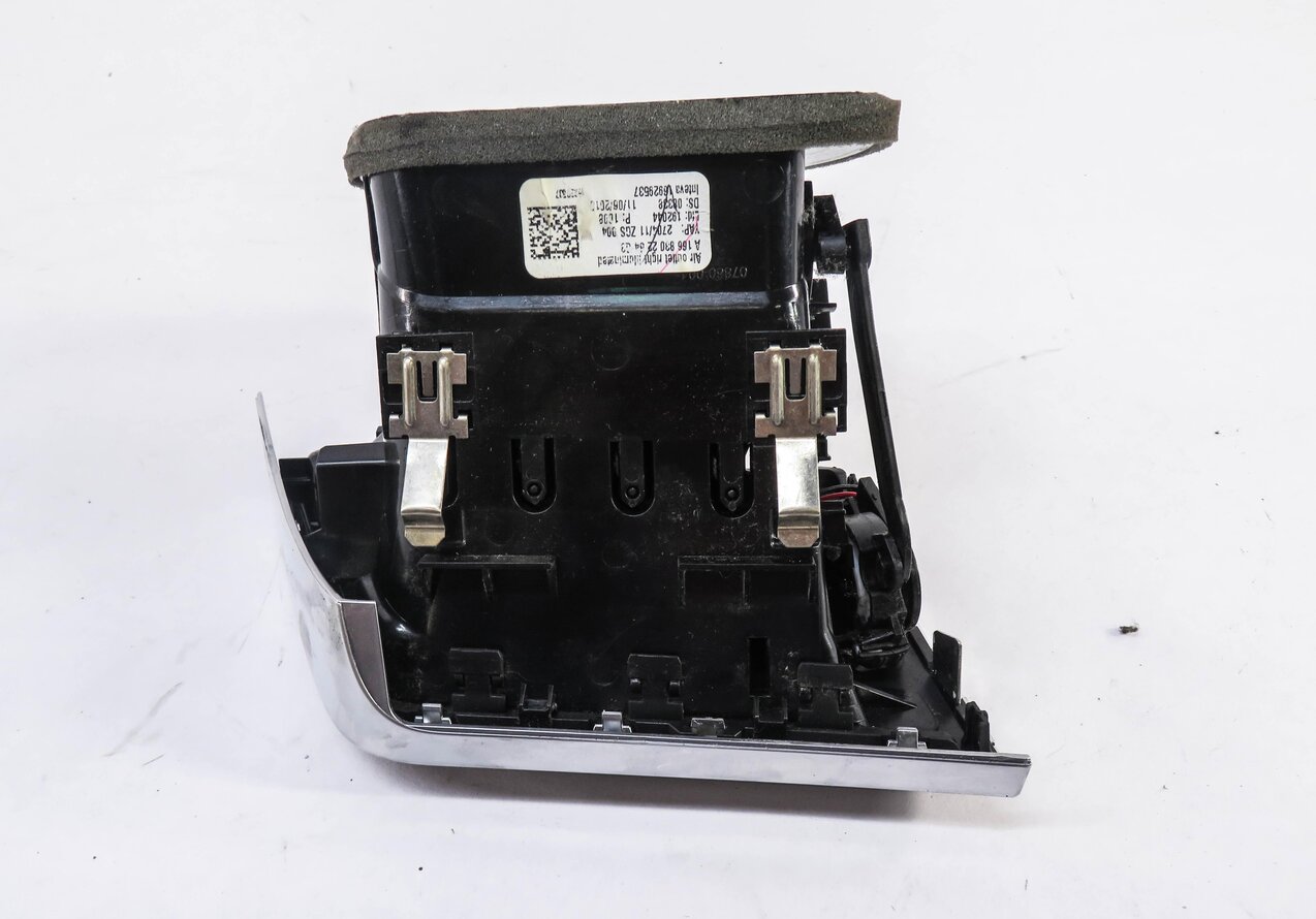 Thumbnail 4: 2014 MERCEDES GL450 (X166) RIGHT PASSENGER DASH HEATER A/C AIR VENT