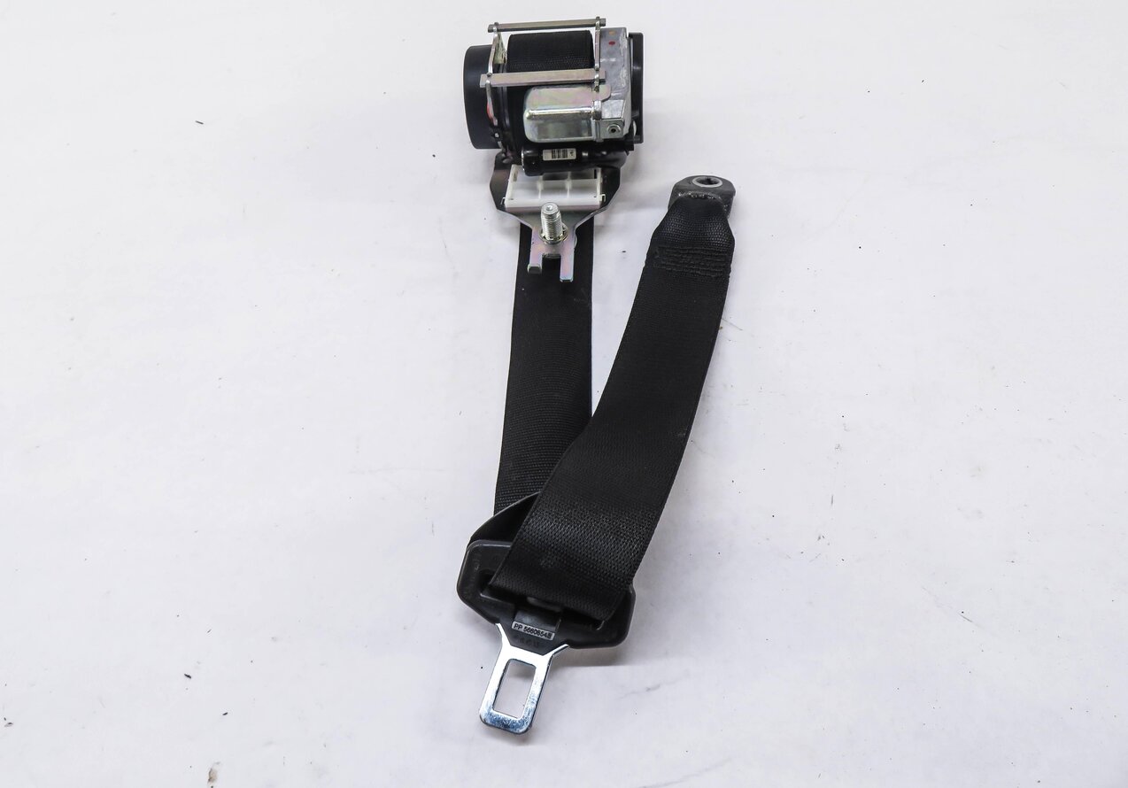 Thumbnail 2: 2014 MERCEDES GL450 (X166) RIGHT REAR SECOND ROW SEAT SEATBELT RETRACTOR (BLACK)