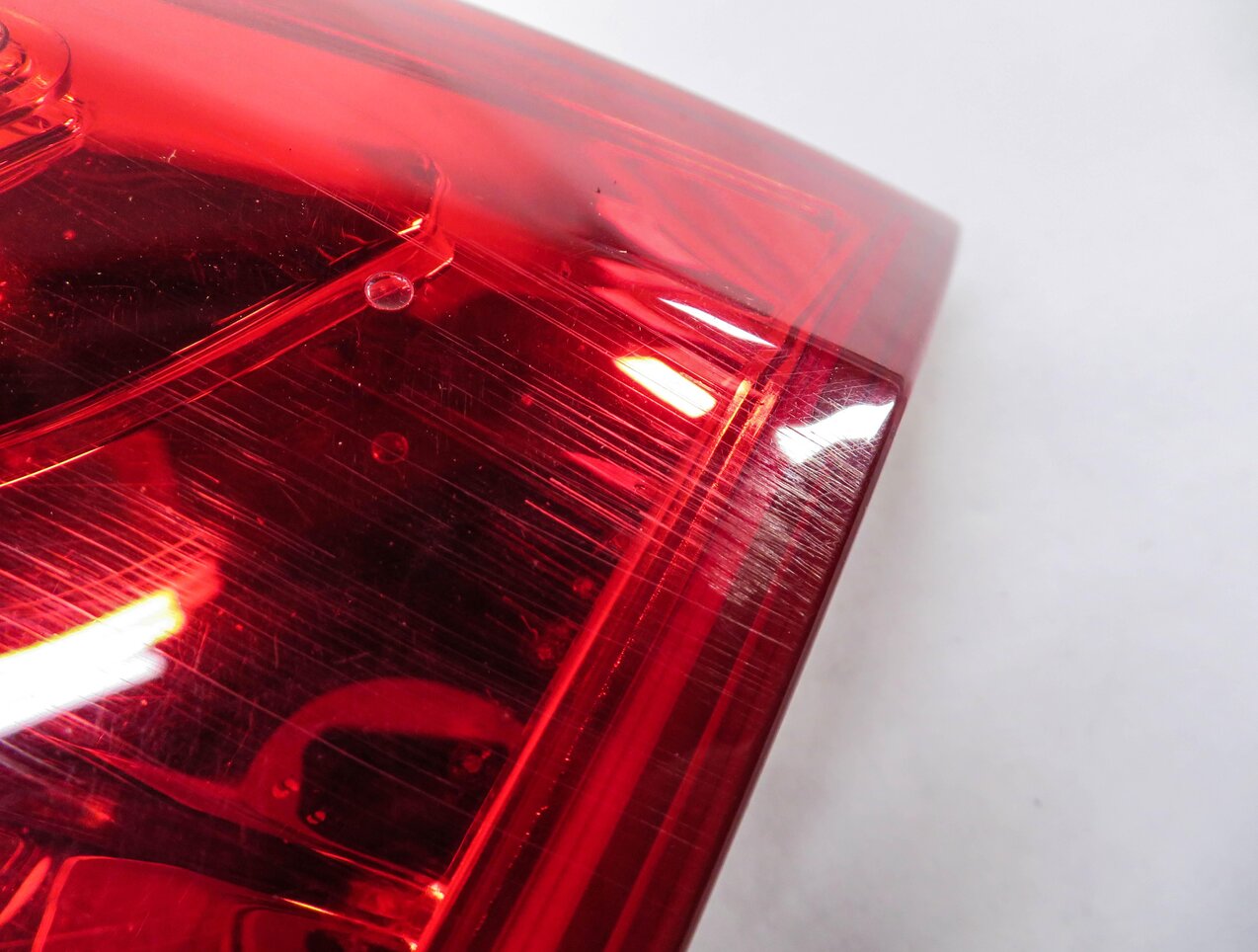 Thumbnail 14: 13-16 MERCEDES GL350 GL450 GL550 (X166) RIGHT REAR INNER TAILLIGHT LIGHT LAMP