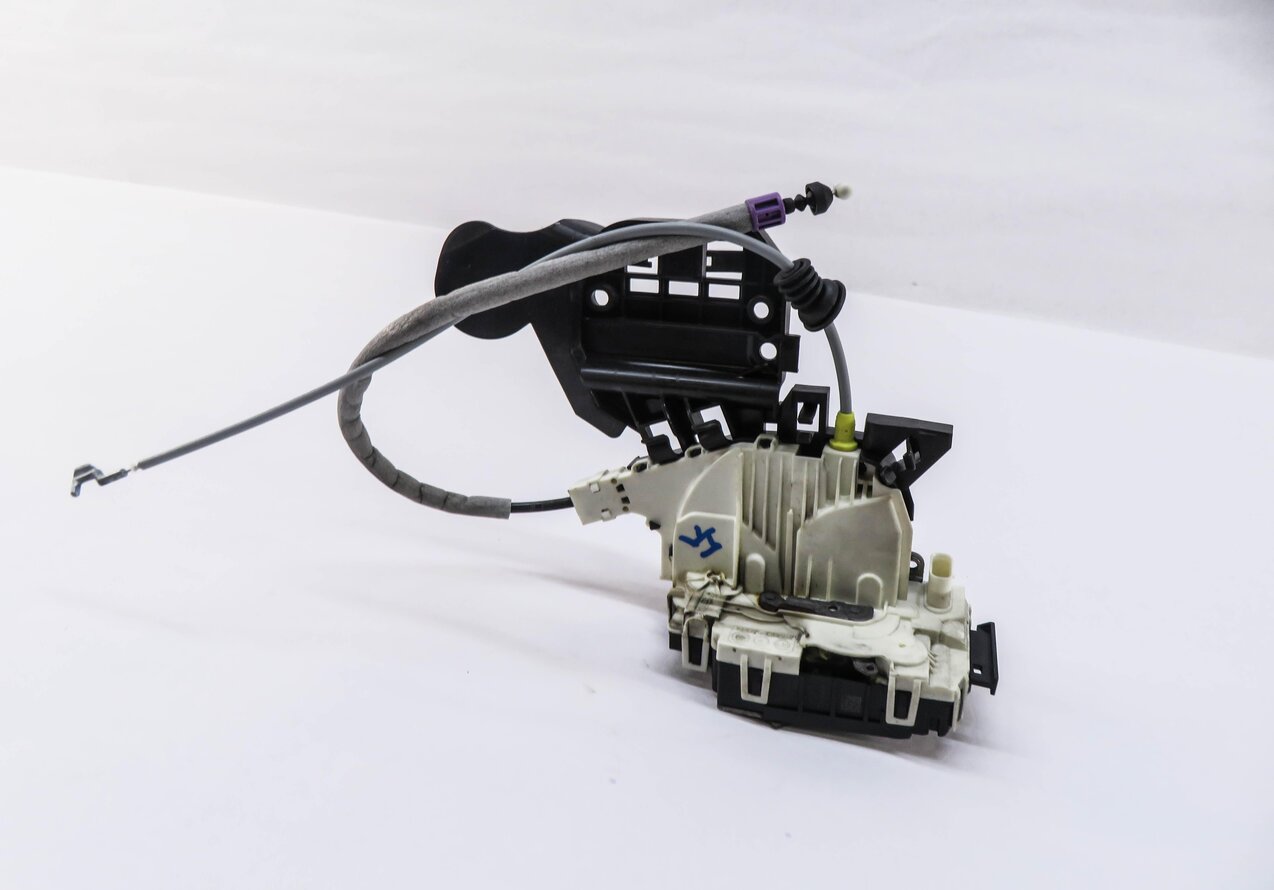 Thumbnail 2: 12-14 MERCEDES GL350 GL450 GL550 ML350 ML550 (W166 X166) LEFT FRONT DOOR LATCH