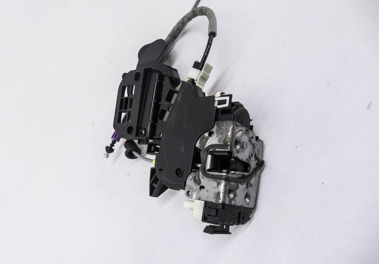 Thumbnail 3: 12-14 MERCEDES GL350 GL450 GL550 ML350 ML550 (W166 X166) LEFT FRONT DOOR LATCH