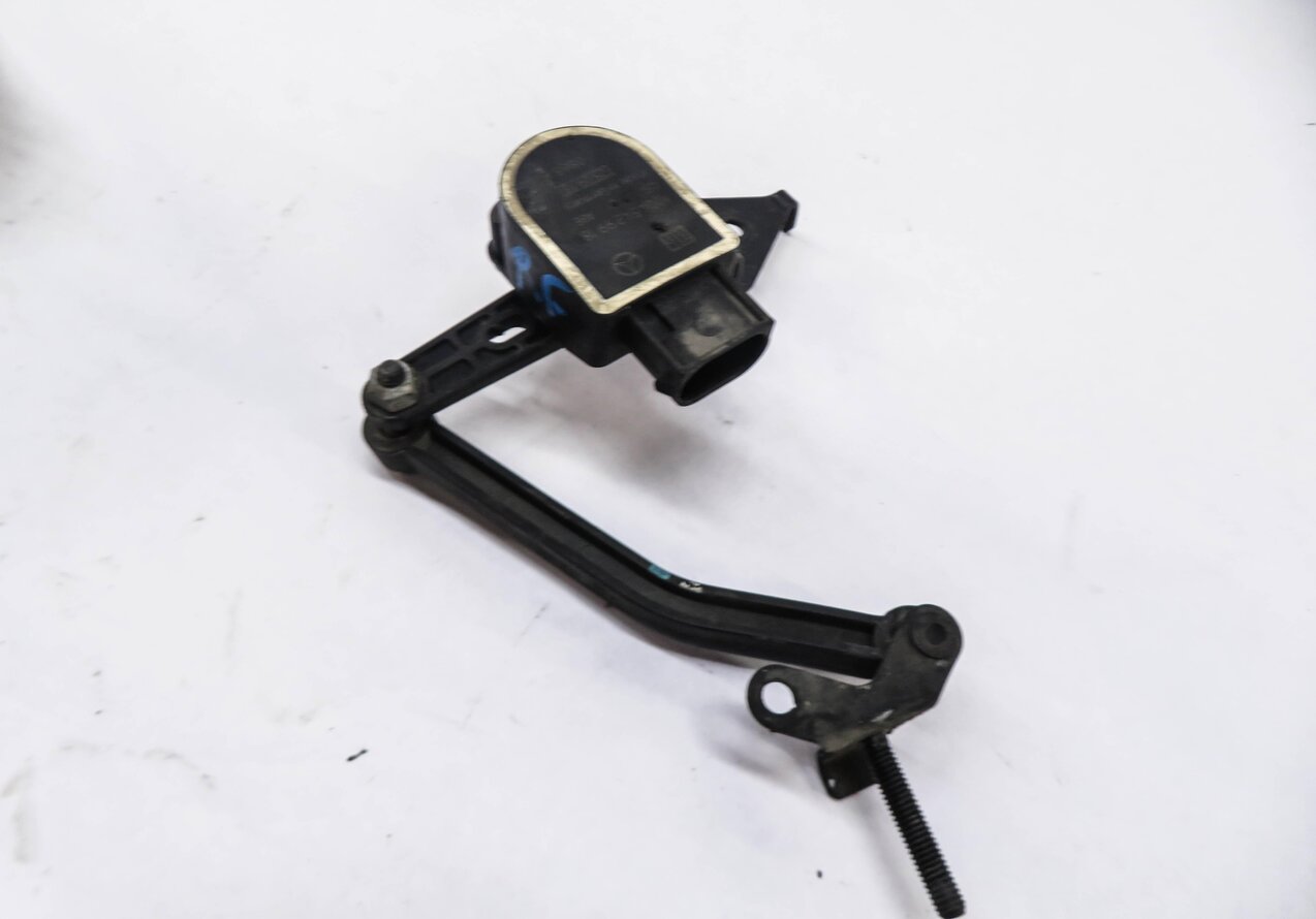 Thumbnail 2: 2014 MERCEDES GL450 (X166) RIGHT FRONT PASSENGER SUSPENSION HEIGHT LEVEL SENSOR