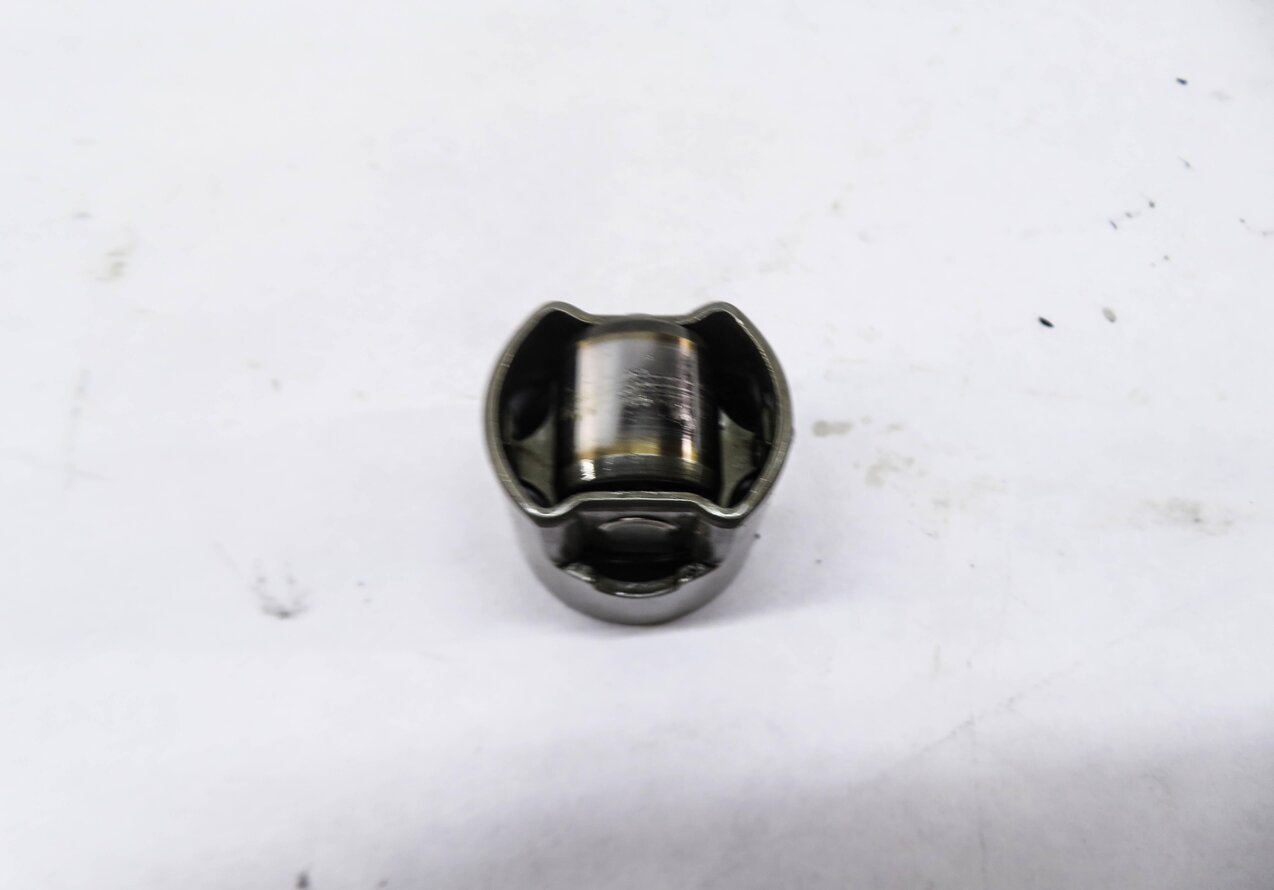 Thumbnail 3: 2011-2020 MERCEDES E500 E550 S600 SL450 SL550 GL550 - RIGHT MECHANICAL FUEL PUMP