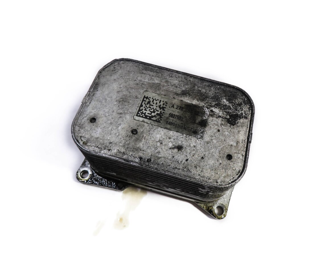 2011-2020 MERCEDES CL550 E550 GL450 GL550 ML550 S550 SL550 - ENGINE OIL COOLER