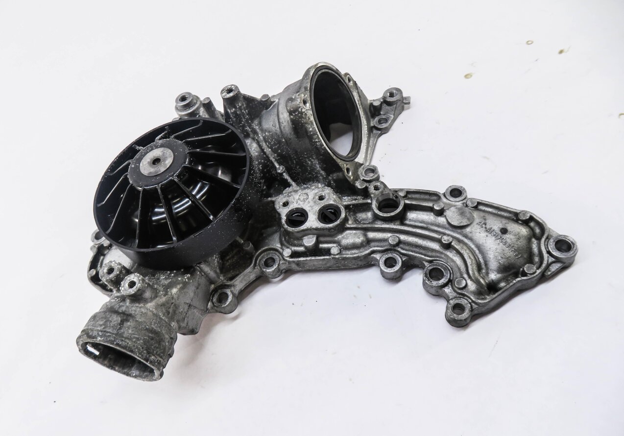 Thumbnail 2: 2011-2020 MERCEDES CL550 E550 GL450 GL550 ML550 S550 SL550 CLS550 - WATER PUMP