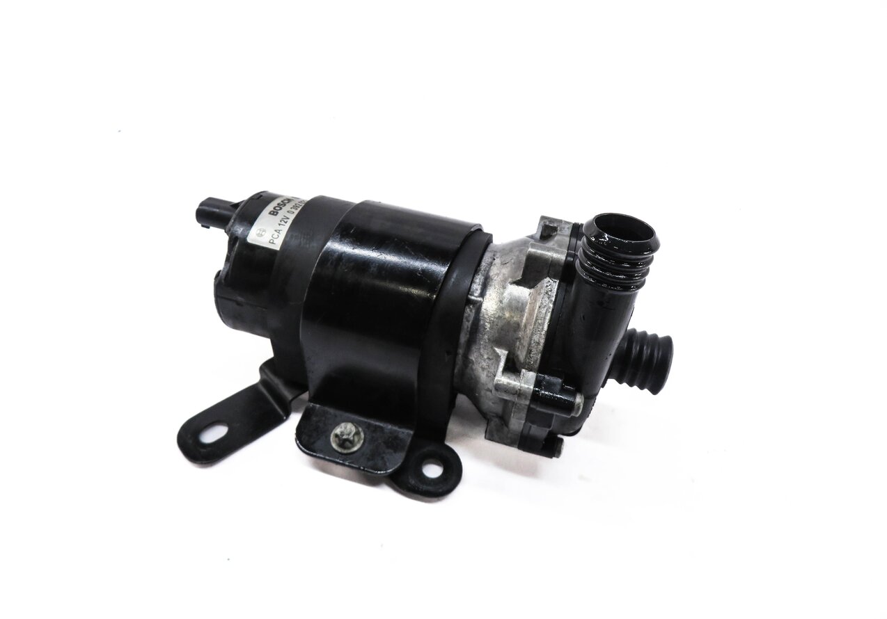 Thumbnail 1: 2014 MERCEDES GL450 (X166) 4.6L M278 ENGINE AUXILIARY WATER PUMP