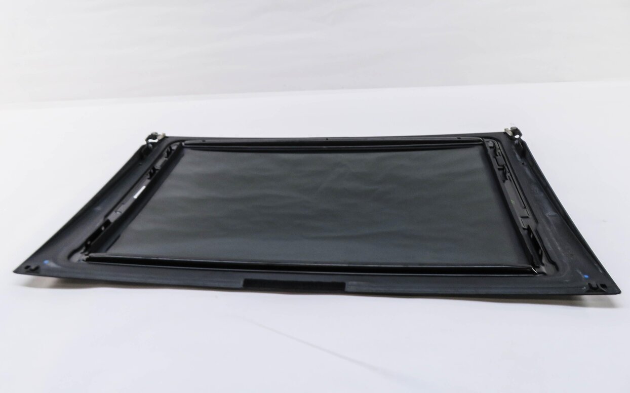 Thumbnail 5: 2012-2019 MERCEDES GL350 GL550 GLS ML350 ML550 (W166 X166) CENTER SUNROOF GLASS