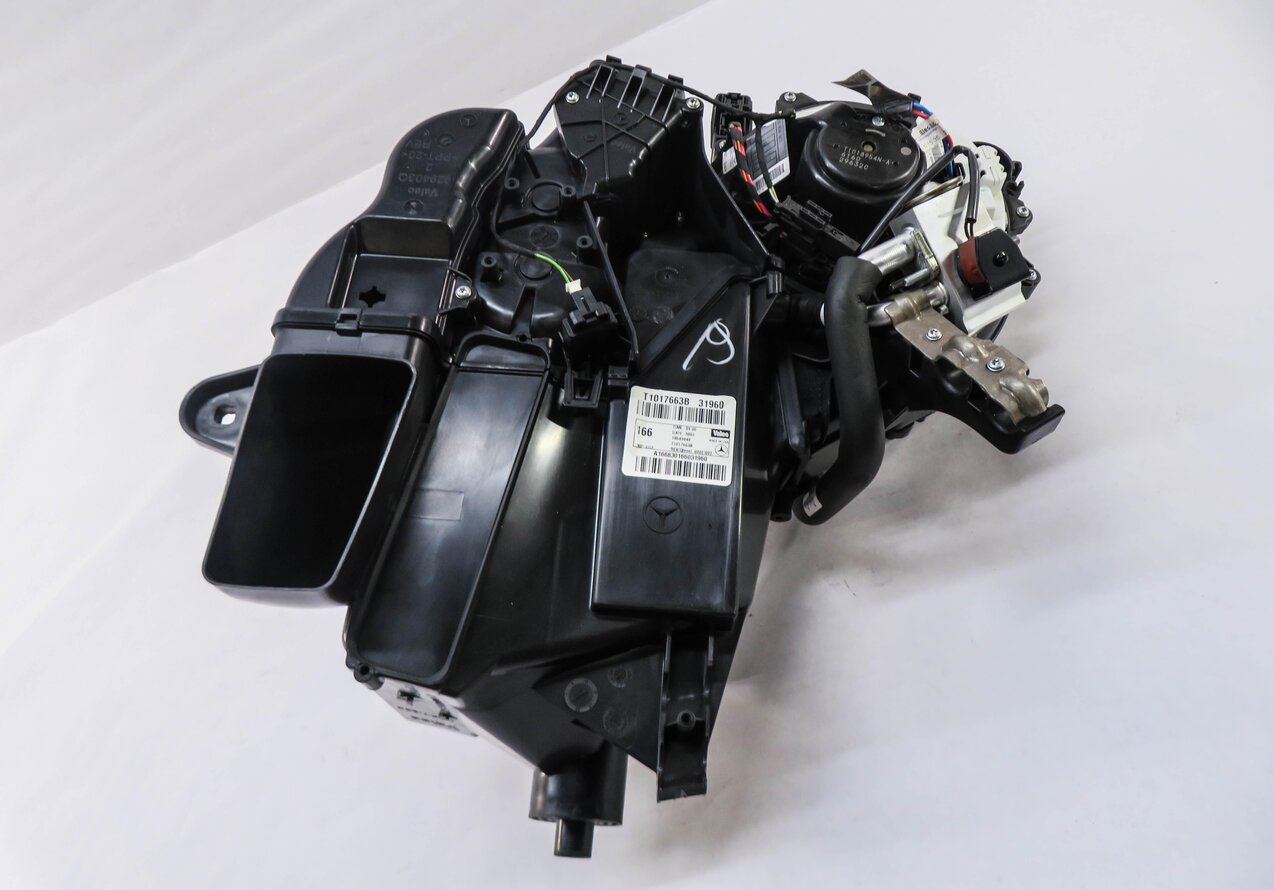 Thumbnail 4: 13-19 MERCEDES GL350 GL450 GL550 GLS350 GLS450 (W166 X166) REAR A/C BLOWER MOTOR