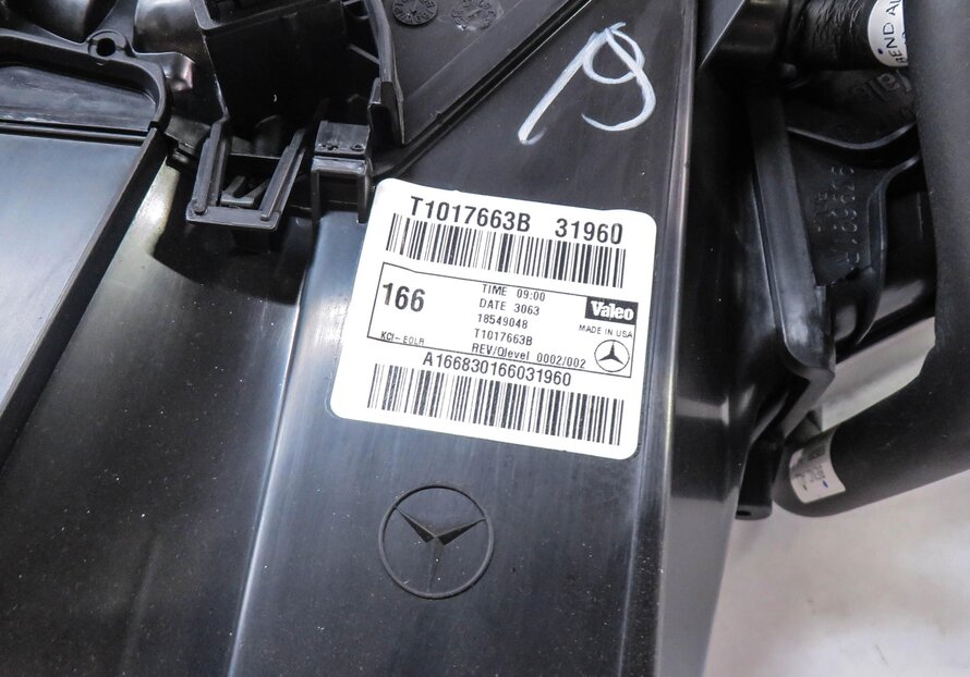 Thumbnail 5: 13-19 MERCEDES GL350 GL450 GL550 GLS350 GLS450 (W166 X166) REAR A/C BLOWER MOTOR