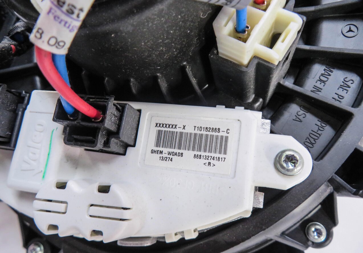 Thumbnail 6: 13-19 MERCEDES GL350 GL450 GL550 GLS350 GLS450 (W166 X166) REAR A/C BLOWER MOTOR