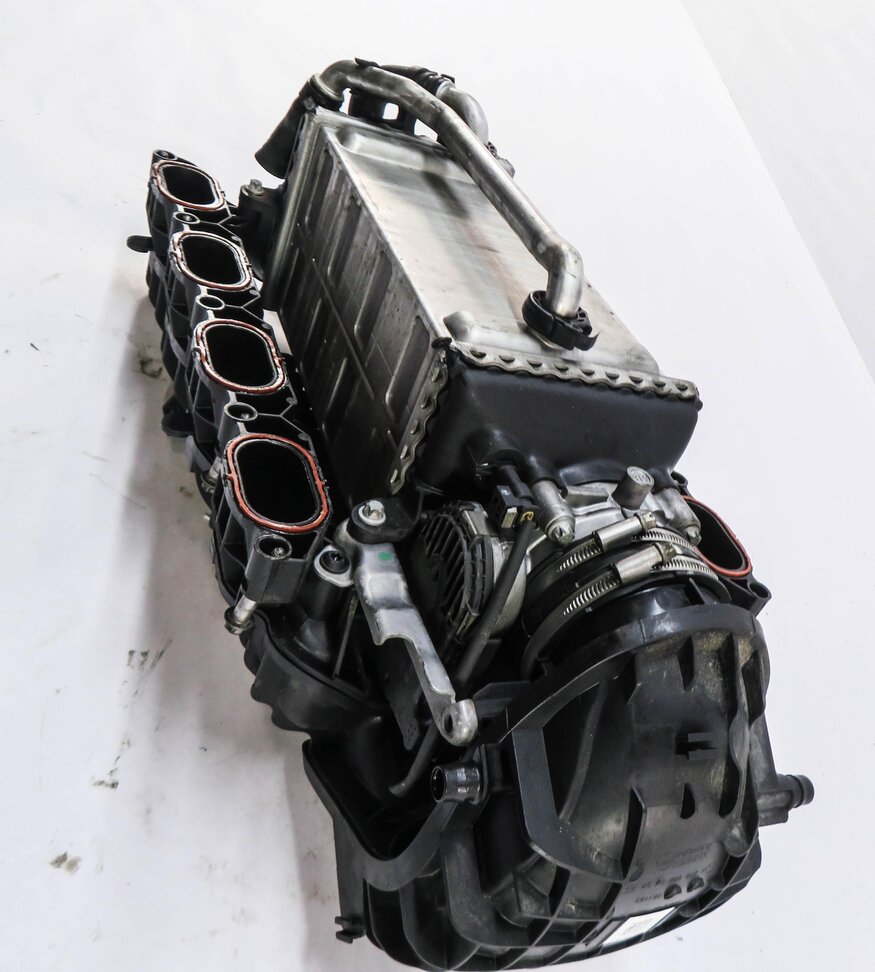 Thumbnail 6: 11-20 MERCEDES CL550 E550 GL450 GL550 GLS550 S550 SL550 - 4.6L INTAKE MANIFOLD