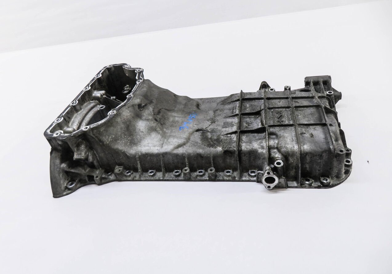 Thumbnail 2: 2012-2020 MERCEDES E550 GL450 GL550 ML550 SL550 CLS550 - 4.6L V8 UPPER OIL PAN