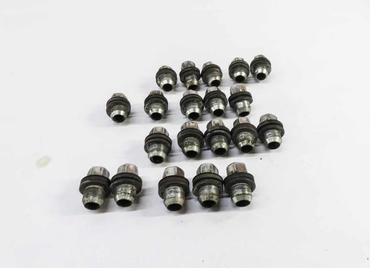 Thumbnail 2: 2005-2018 RANGE ROVER / SPORT LR3 LR4 DISCOVERY WHEEL TIRE RIM LUG NUT SET (20)