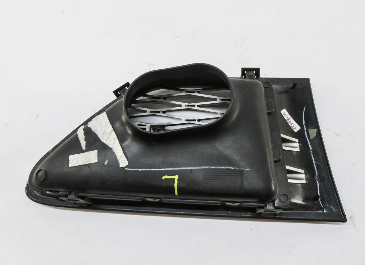Thumbnail 4: 2011 RANGE ROVER SPORT (L320) LEFT FRONT DRIVER FENDER GRILLE TRIM