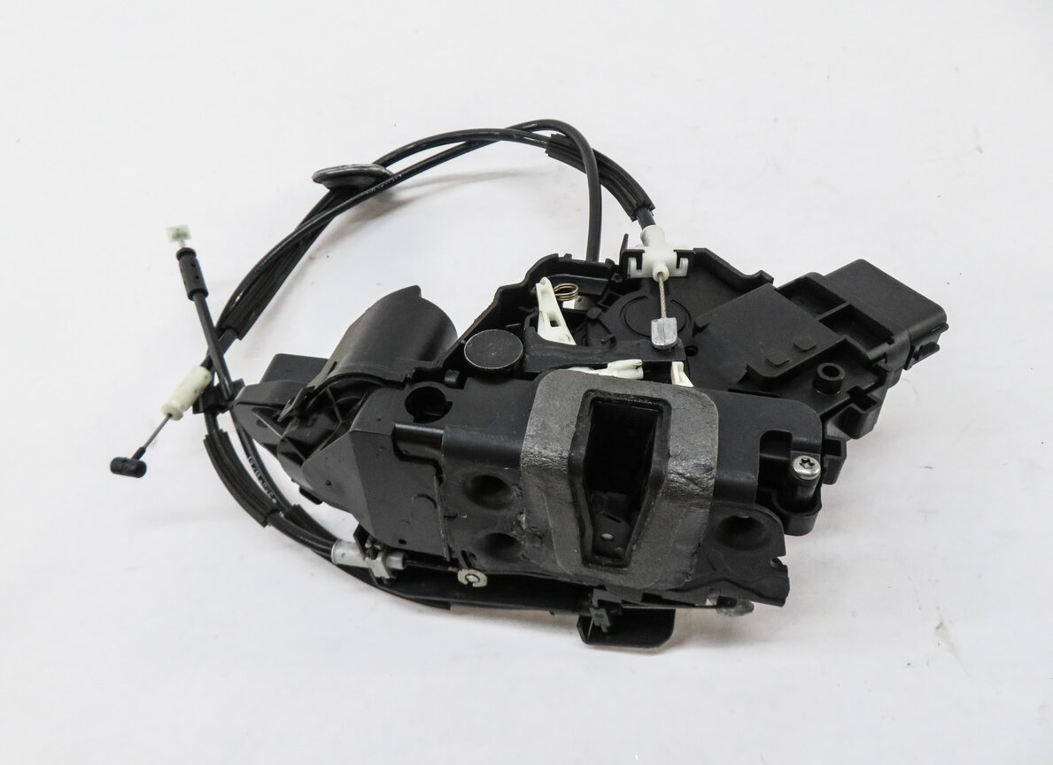 Thumbnail 4: 2010-2019 RANGE ROVER SPORT (L320) EVOQUE LR4 LEFT FRONT PASSIVE DOOR LATCH