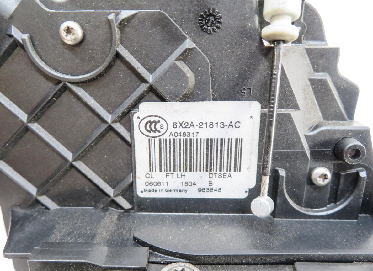 Thumbnail 5: 2010-2019 RANGE ROVER SPORT (L320) EVOQUE LR4 LEFT FRONT PASSIVE DOOR LATCH