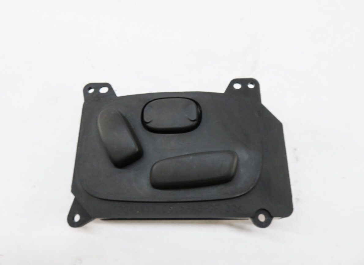 Thumbnail 2: 2011 RANGE ROVER SPORT (L320) RIGHT FRONT PASSENGER SEAT ADJUSTMENT SWITCH