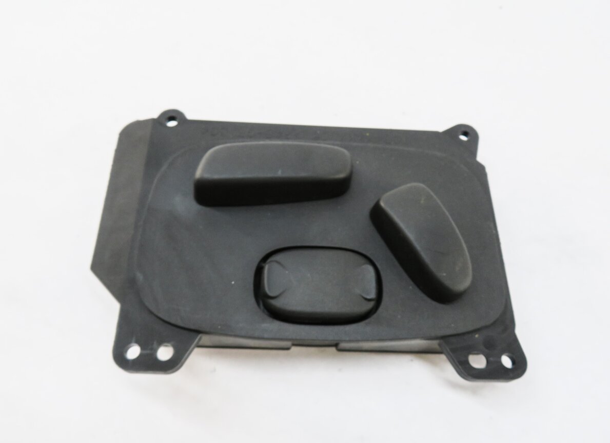 Thumbnail 3: 2011 RANGE ROVER SPORT (L320) RIGHT FRONT PASSENGER SEAT ADJUSTMENT SWITCH