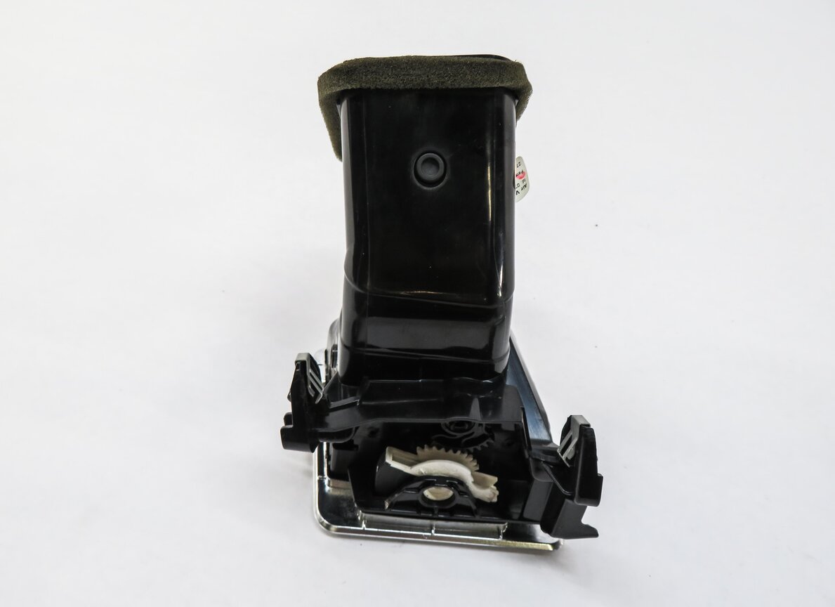 Thumbnail 4: 2011 RANGE ROVER SPORT (L320) RIGHT PASSENGER OUTER DASH HEATER A/C AIR VENT