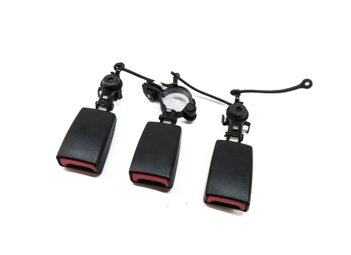 Thumbnail 1: 2011 RANGE ROVER SPORT (L320) REAR 2nd ROW SEAT SEATBELT BUCKLE RECEIVER SET