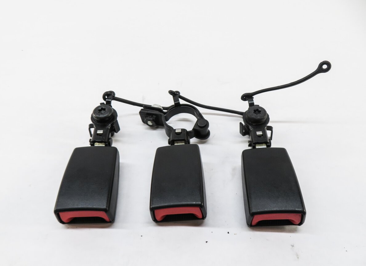 Thumbnail 2: 2011 RANGE ROVER SPORT (L320) REAR 2nd ROW SEAT SEATBELT BUCKLE RECEIVER SET