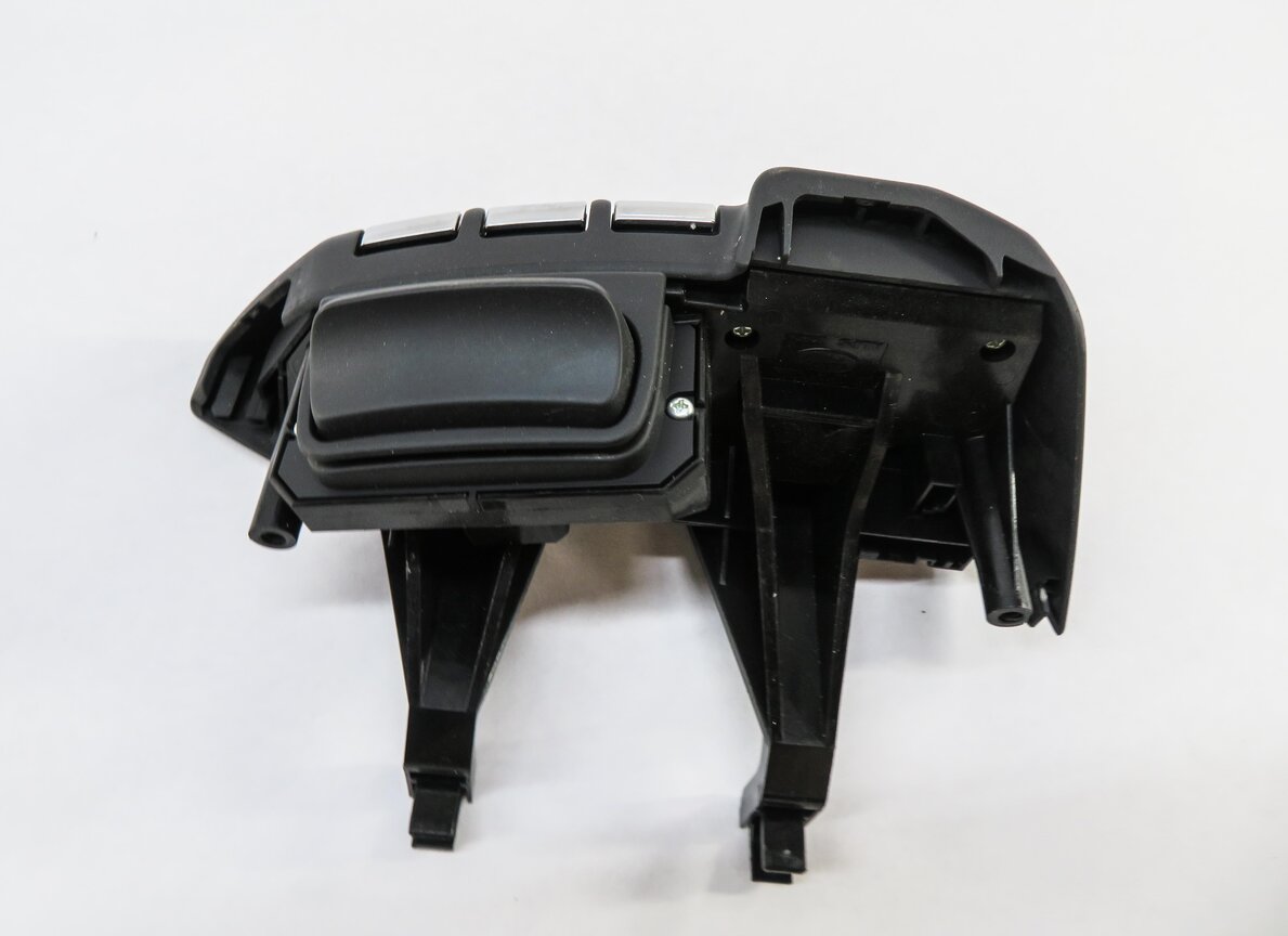 Thumbnail 6: 2011 RANGE ROVER SPORT (L320) HEATED STEERING WHEEL SWITCH BUTTON SET