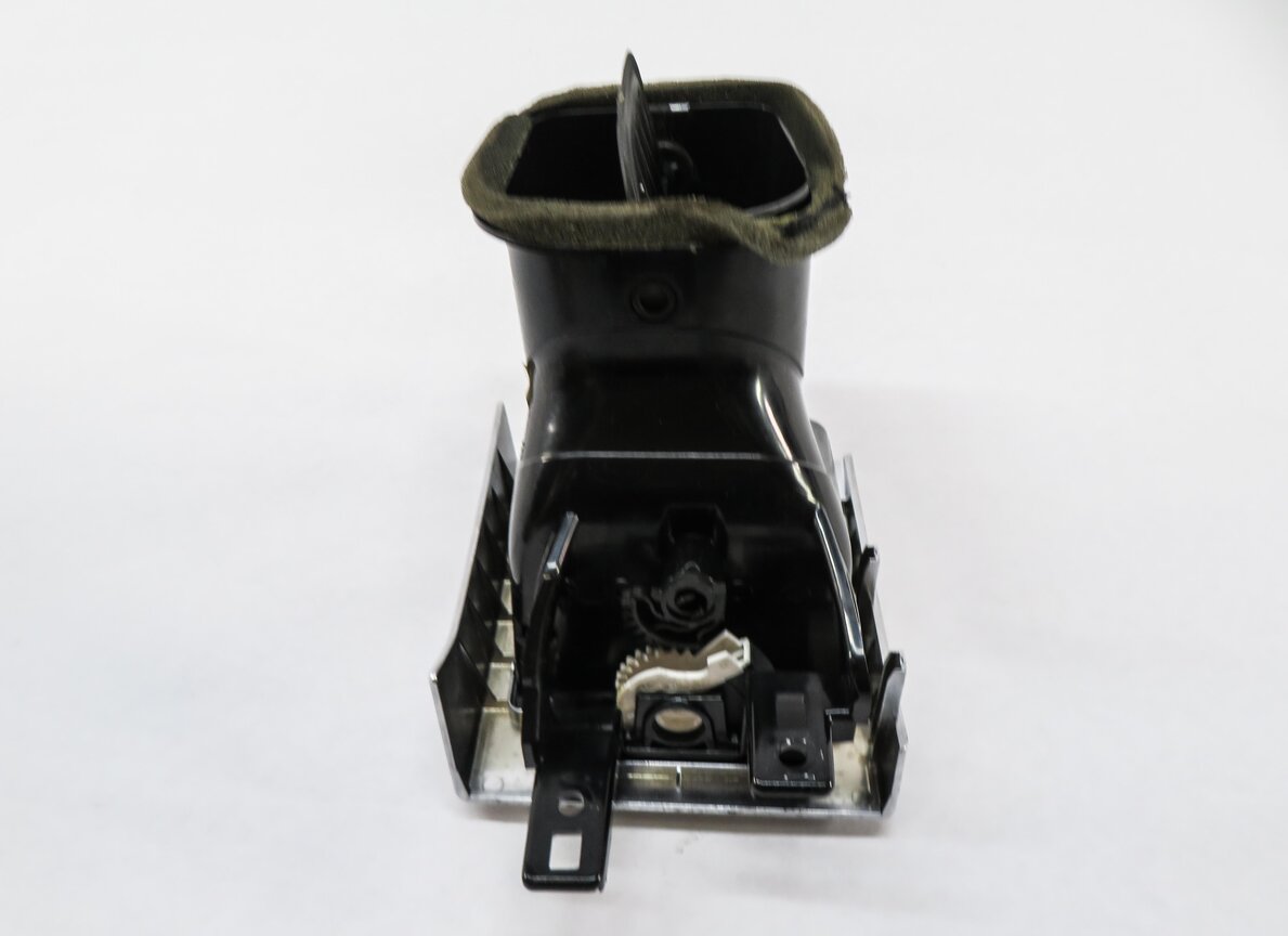 Thumbnail 4: 2011 RANGE ROVER SPORT (L320) RIGHT PASSENGER CENTER DASH HEATER A/C AIR VENT