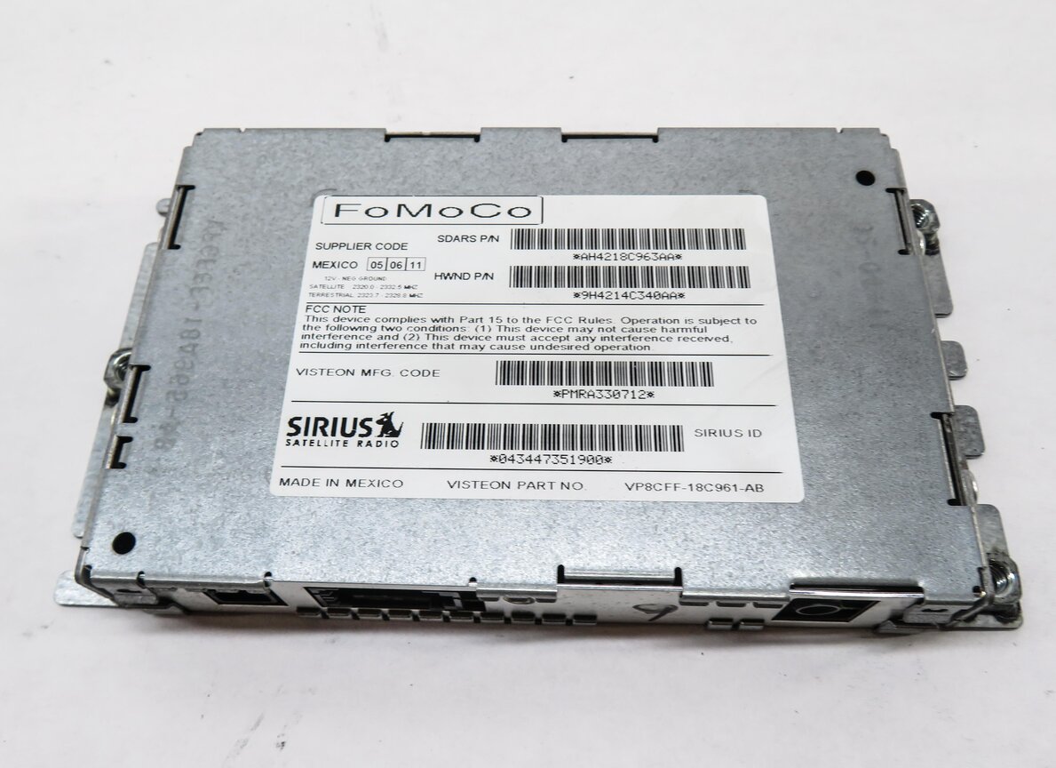 Thumbnail 2: 2007-2012 LR3 - RANGE ROVER SPORT (L320) SIRIUS SATELLITE RADIO RECEIVER MODULE