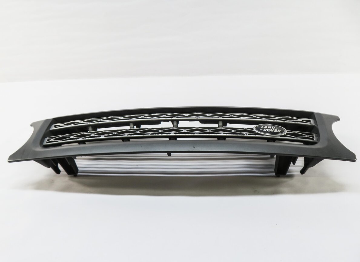 Thumbnail 3: 2010-2011 RANGE ROVER SPORT (L320) FRONT UPPER HOOD AIR VENT GRILLE TRIM