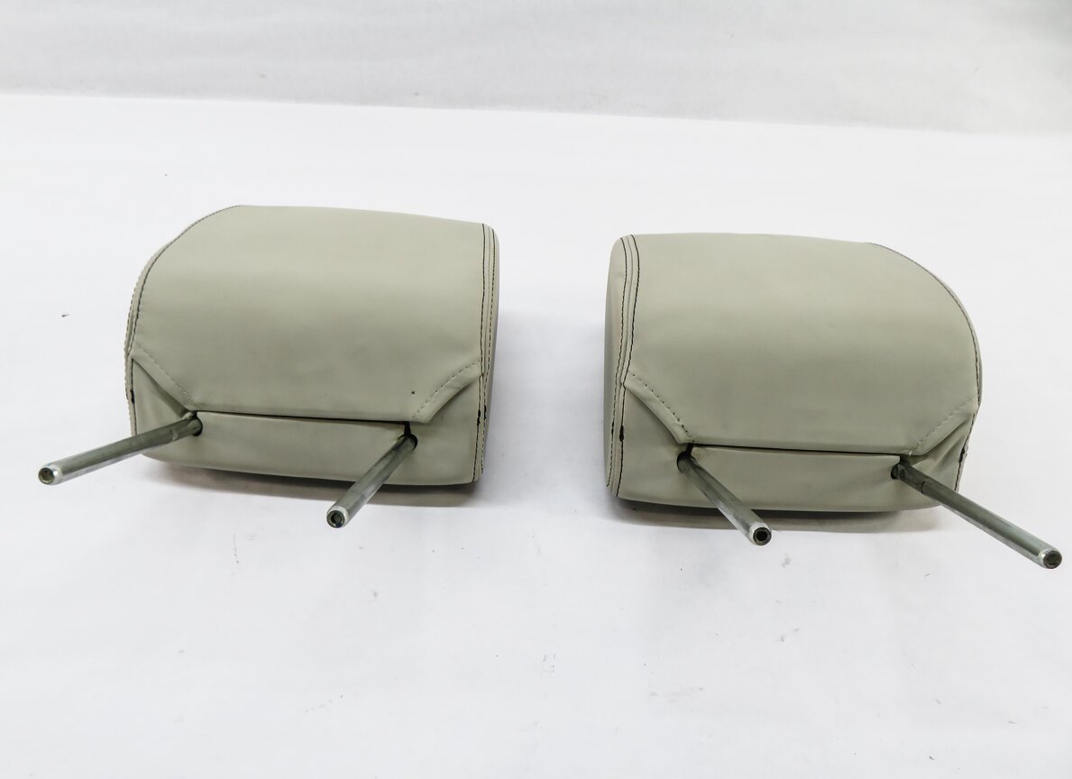 Thumbnail 2: 2011 RANGE ROVER SPORT (L320) FRONT LEFT & RIGHT SEAT HEADREST SET-2 (IVORY)