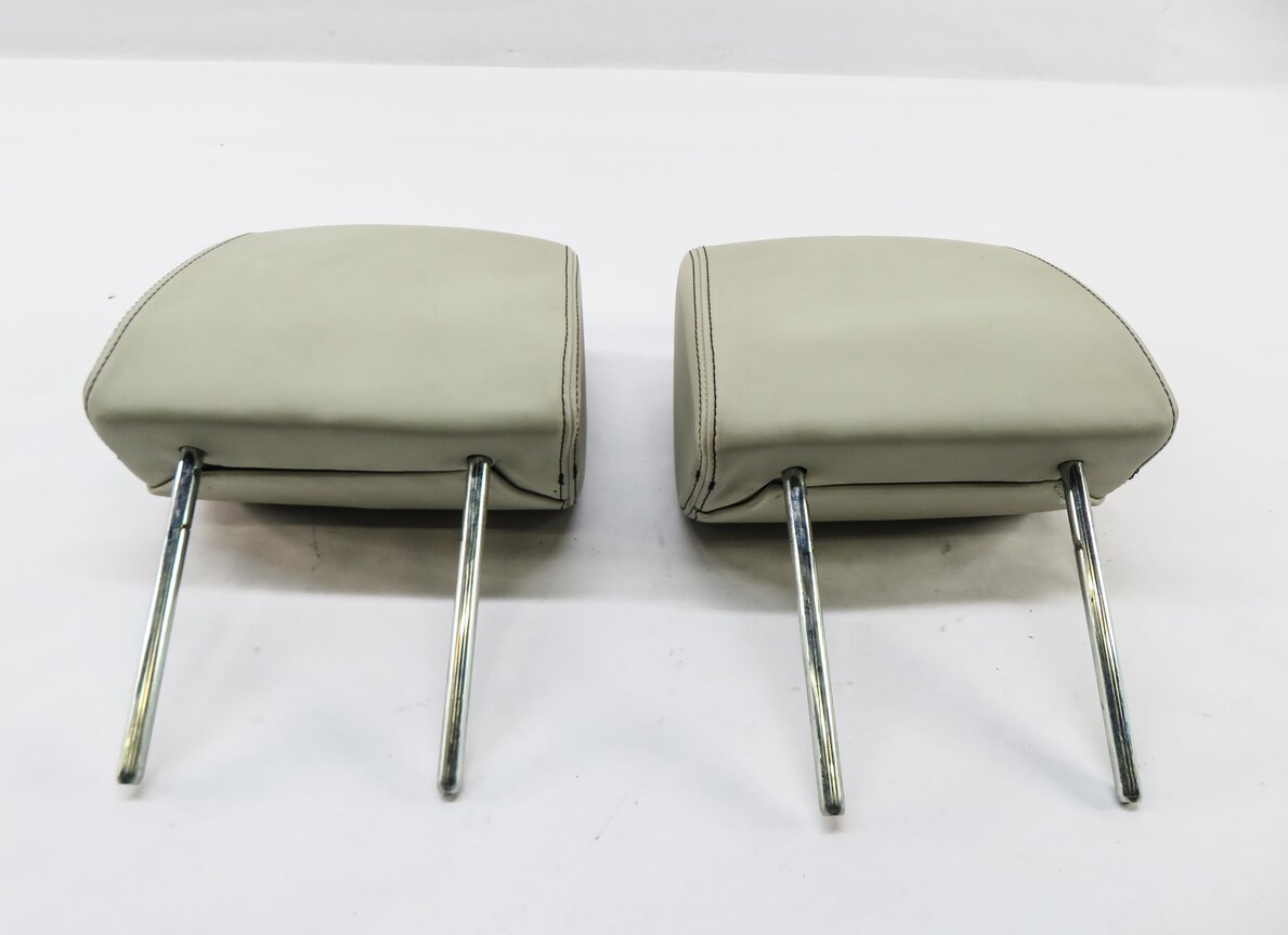 Thumbnail 5: 2011 RANGE ROVER SPORT (L320) FRONT LEFT & RIGHT SEAT HEADREST SET-2 (IVORY)