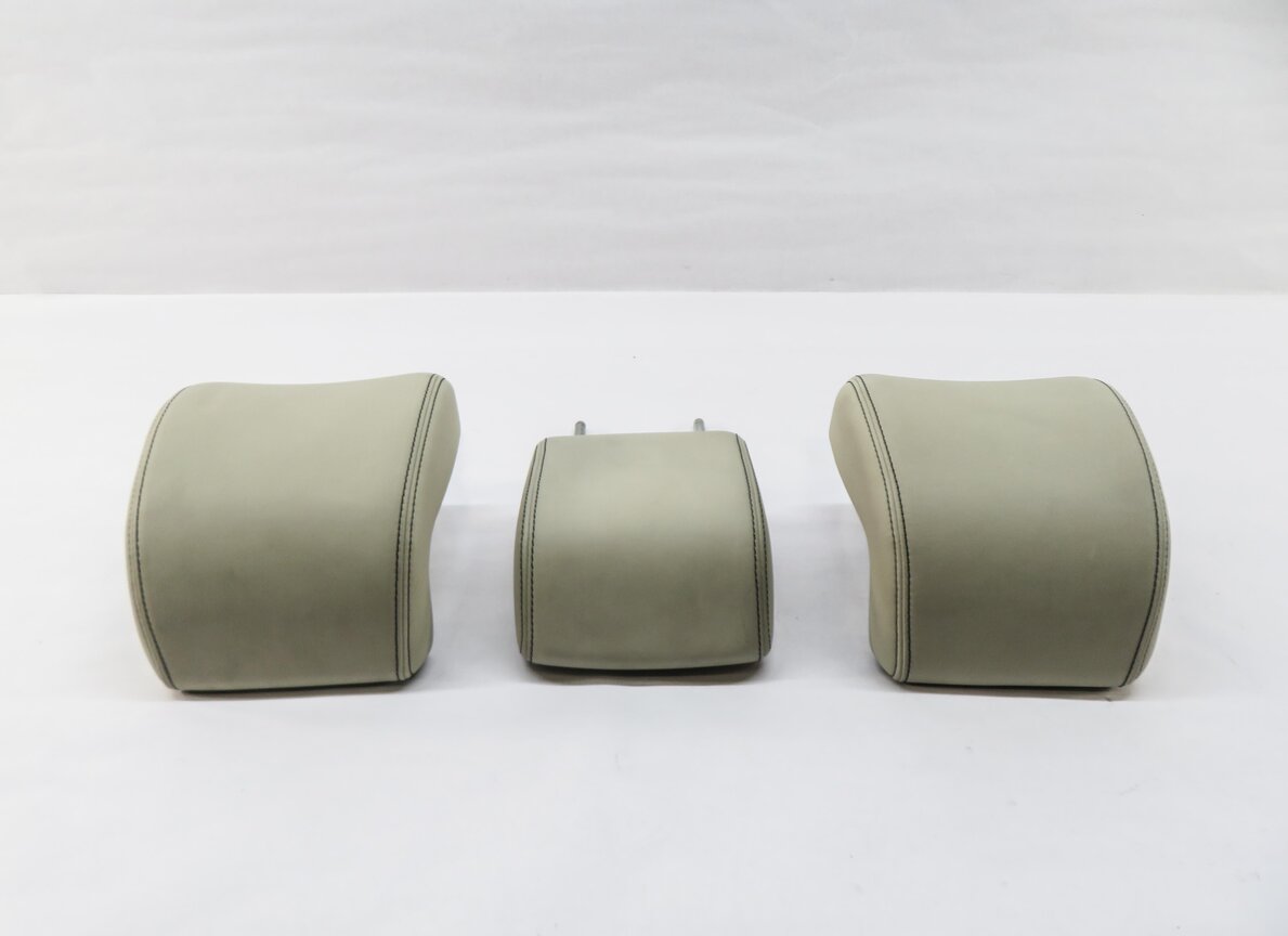 Thumbnail 3: 2011 RANGE ROVER SPORT (L320) REAR SEAT HEADREST SET (IVORY LEATHER)
