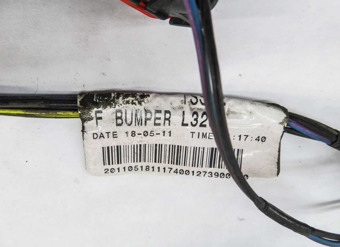 Thumbnail 4: 2011 RANGE ROVER SPORT (L320) FRONT PDC PARK SENSOR SET w/ HARNESS (BLACK)