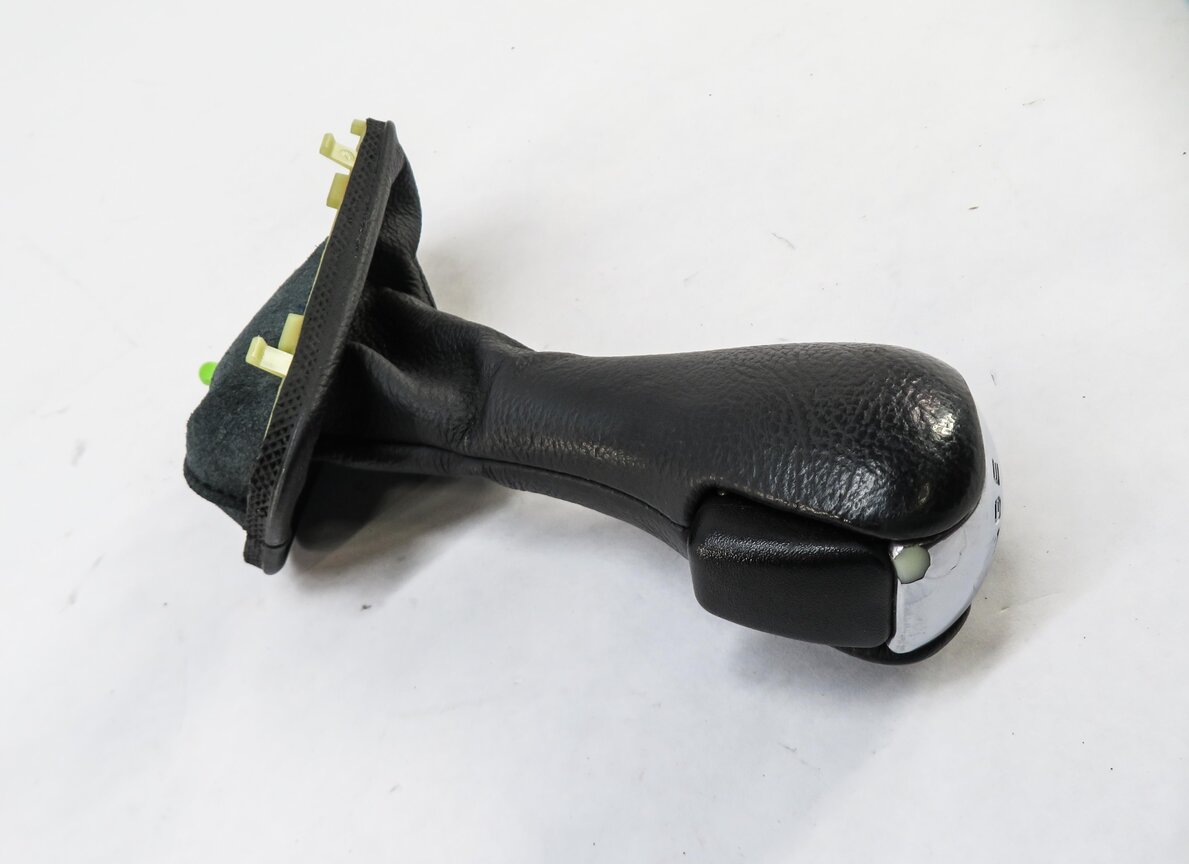Thumbnail 4: 2011 RANGE ROVER SPORT (L320) TRANSMISSION GEAR SHIFTER SHIFT KNOB w/ BOOT