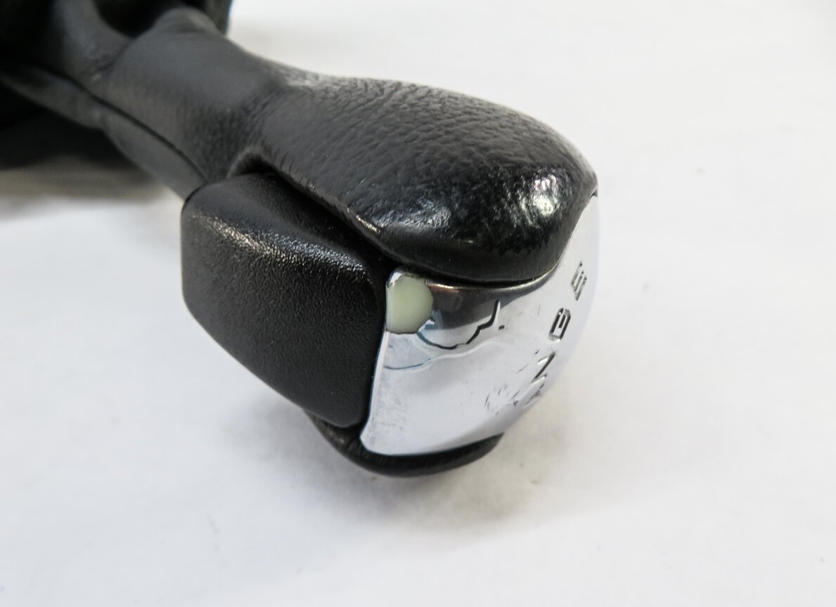 Thumbnail 5: 2011 RANGE ROVER SPORT (L320) TRANSMISSION GEAR SHIFTER SHIFT KNOB w/ BOOT