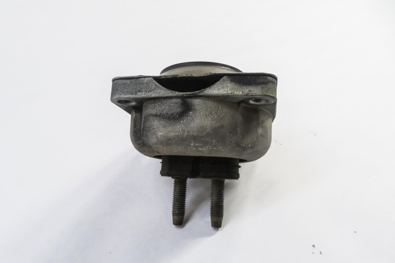 Thumbnail 6: 2014 MERCEDES GL450 (X166) 4.6L M278 V8 ENGINE TRANSMISSION MOUNT BRACKET