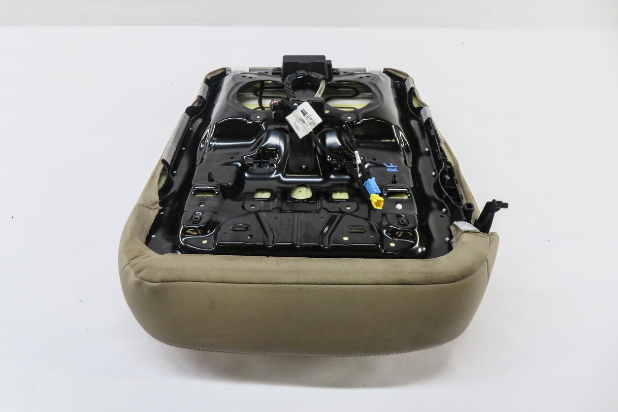 Thumbnail 4: 2014 MERCEDES GL450 (X166) PASSENGER LOWER BOTTOM HEATED SEAT CUSHION (BEIGE)