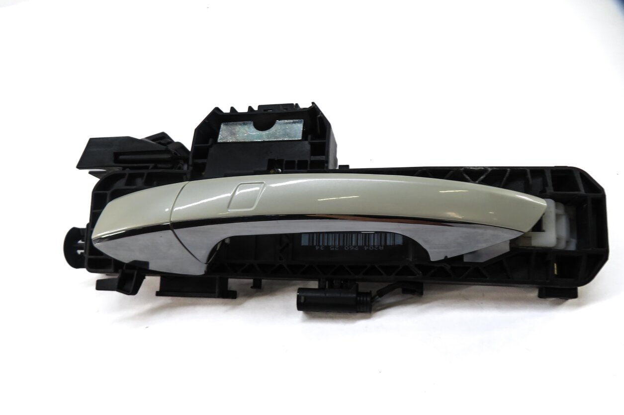Thumbnail 2: 13-16 MERCEDES GL350 GL450 GL550 ML350 - LEFT REAR KEYLESS DOOR HANDLE (WHITE)