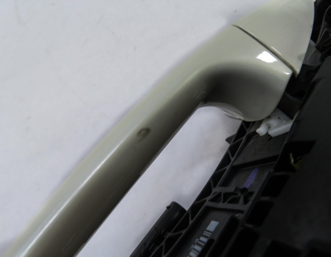 Thumbnail 5: 13-16 MERCEDES GL350 GL450 GL550 ML350 - LEFT REAR KEYLESS DOOR HANDLE (WHITE)